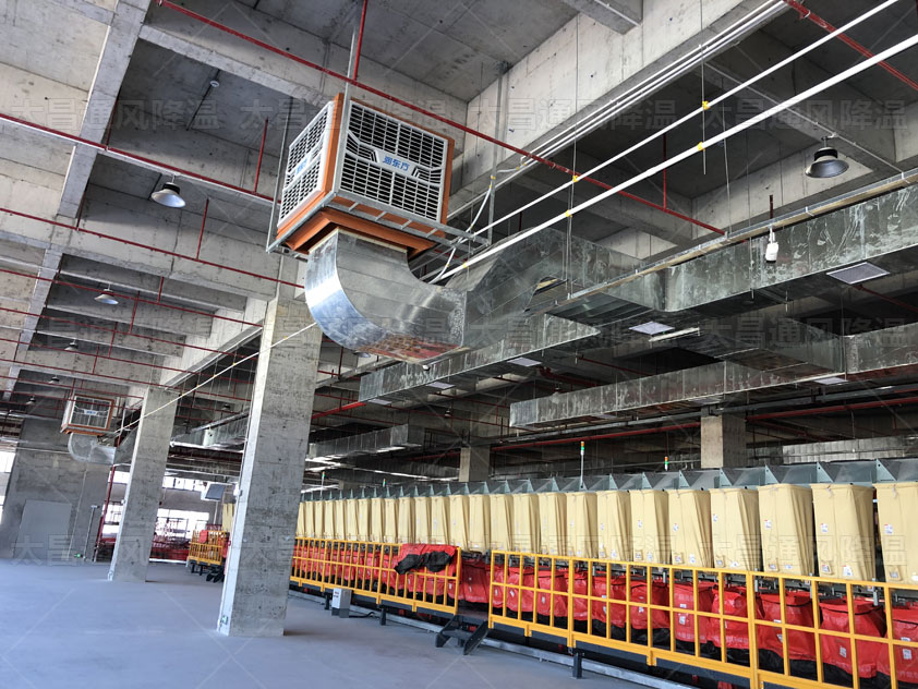 別人家的廠房都是這樣省電省錢(qián)降溫的