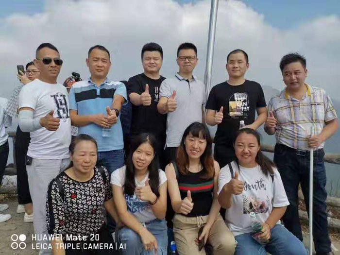 太昌通風(fēng)降溫銀瓶山拓展團建活動