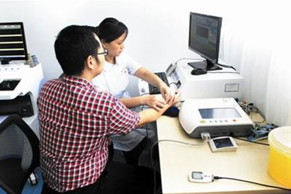 ����С�ݿɌ�(du��)Ⱥ�������M(j��n)��ȫ���u(p��ng)��